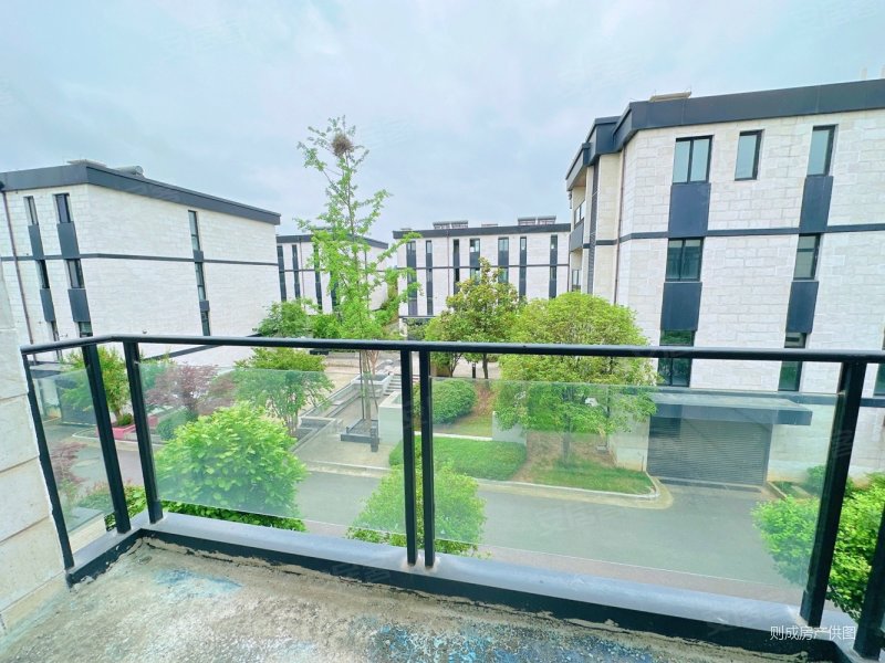 有花园!,暖山别墅二手房,198万,4室3厅,3卫,236平米-扬州安居客