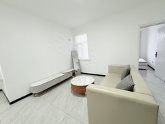 吉林船营人民广场紫光北郡森邻里，1450元，两室一厅，精装修，三月起租出租房源真实图片