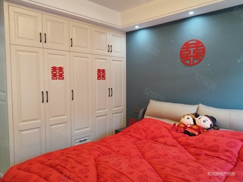 洋房蓝爵庄园126平精装修婚房楼层采光好送车位车库