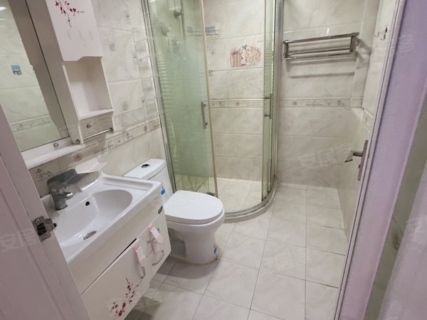 六安裕安裕安万达广场月亮岛小区一手房源月亮岛万达华府六州首府富安新城4室3室单间独卫皖西学出租房源真实图片