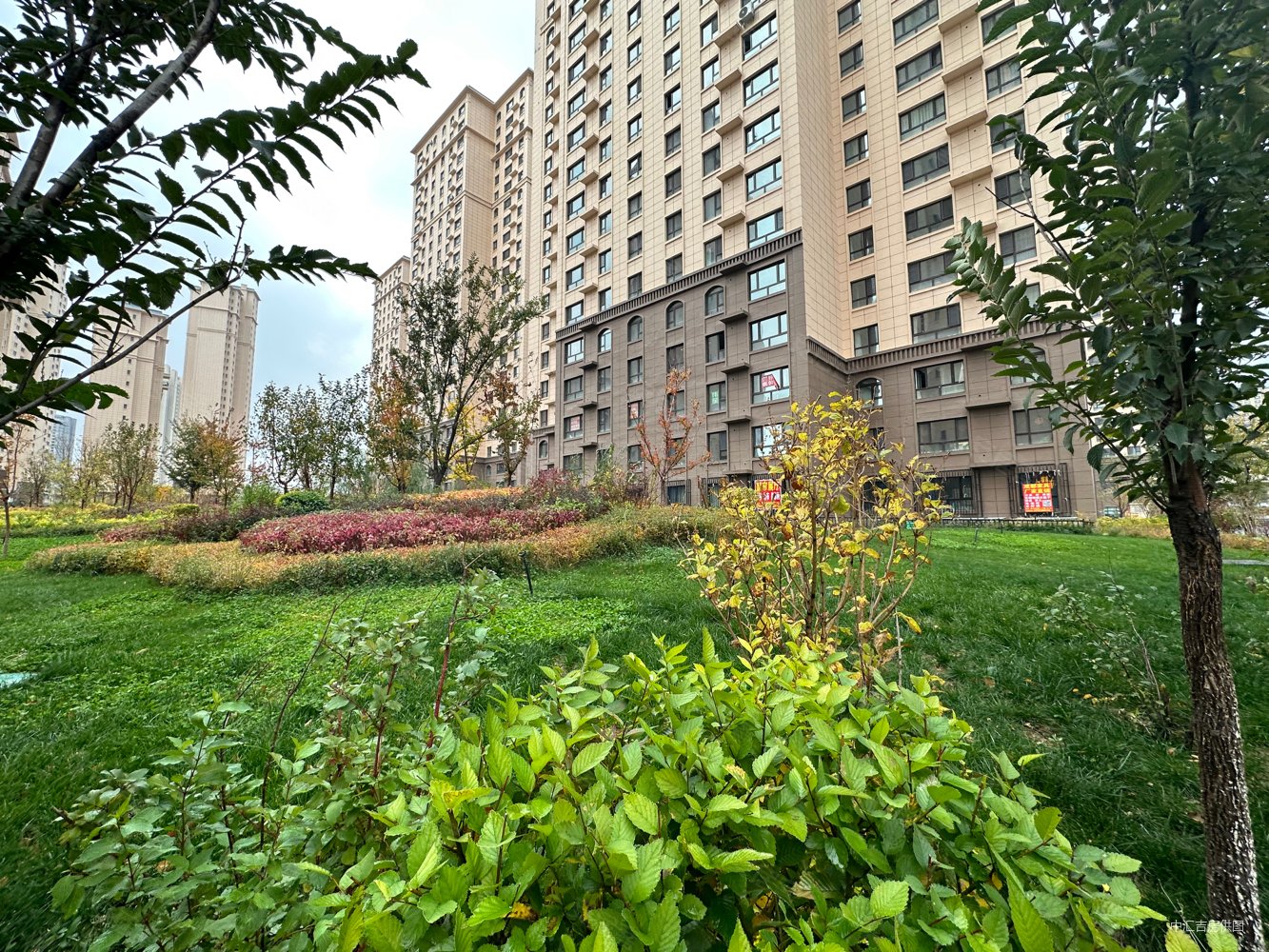 急售西山九鼎旁紫金城紫瑞园116平毛坯卫生间有窗户