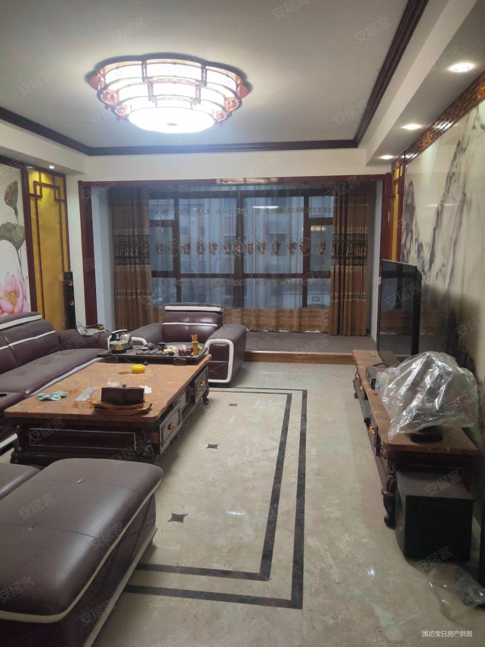 青云国际城3室2厅2卫143.56㎡南北79.9万