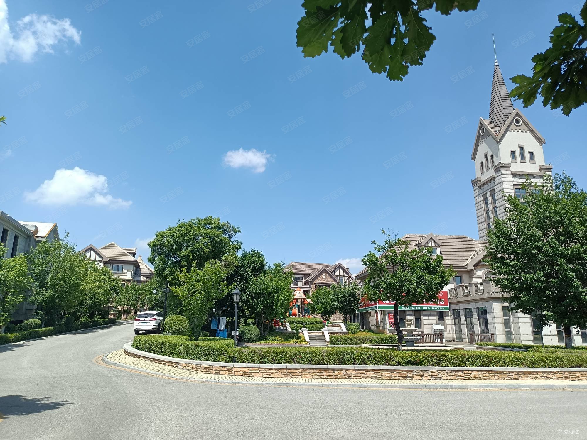 保利十二橡树庄园