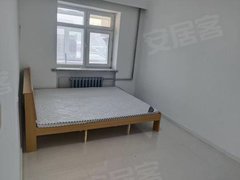 哈尔滨道里抚顺地德里街抚顺街交叉口4楼两室一厅家具家电齐全1300押一付一出租房源真实图片