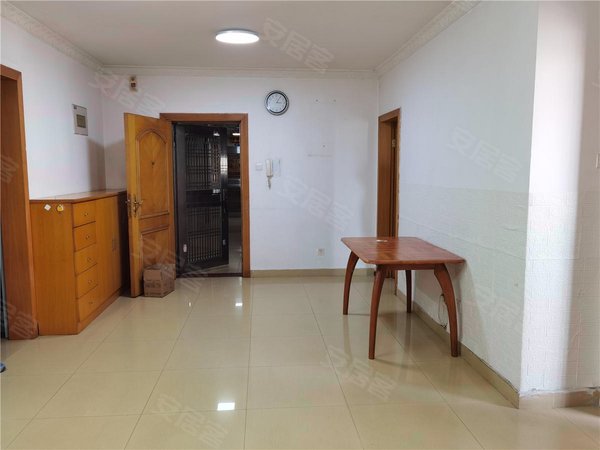 深圳福田华强南彩云居福盛大厦彩云居,三房出租,钥匙在手,随时看房