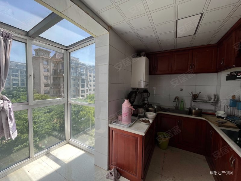 徐州房产网>徐州二手房>泉山二手房>云龙湖风景区二手房>万悦城>800