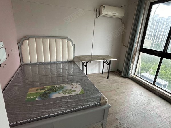 嘉兴海盐城区金色海岸单间400一个月,不是中介,随时可以看房出租房源真实图片
