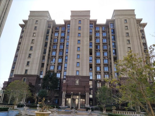 昆山花桥花桥新城富隆花园居住区富隆花园整套出租,靠近地铁,出租