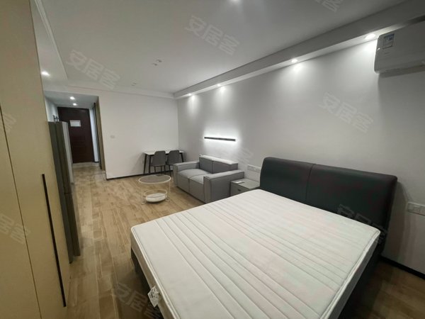 海宁海宁市区马桥春漫里银泰附近 春漫里 精装1室 独门独户 带阳台 包宽带车位出租房源真实图片