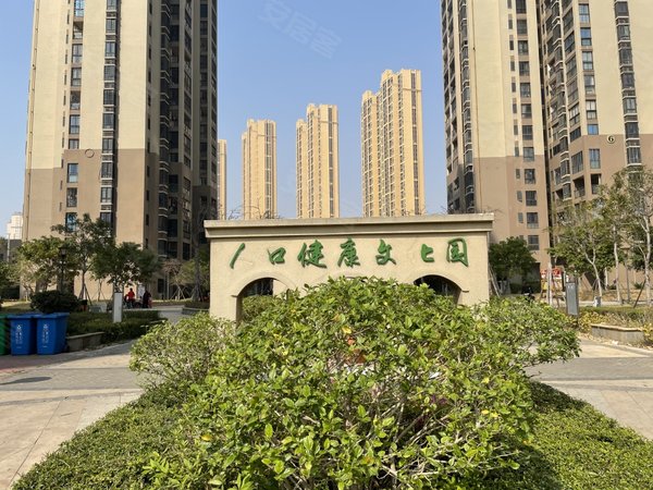 泉州晋江世茂御龙湾嘉豪御景晋江第七实验小学旁 雁山花园精装3房出租