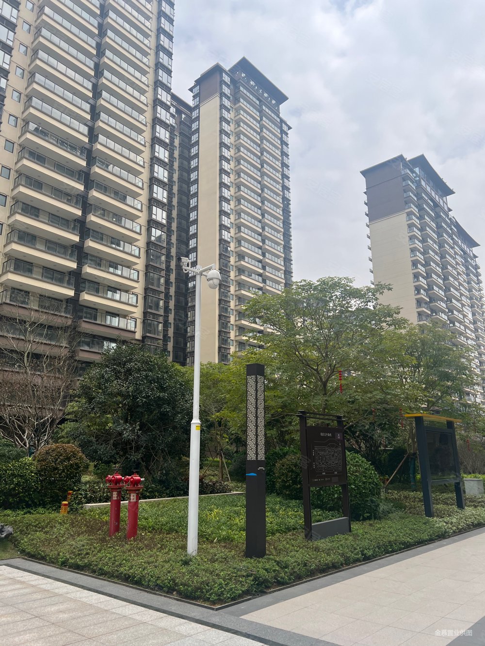 可随时看房,威宁青运村北区二手房,165万,4室2厅,2卫,125平米-南宁