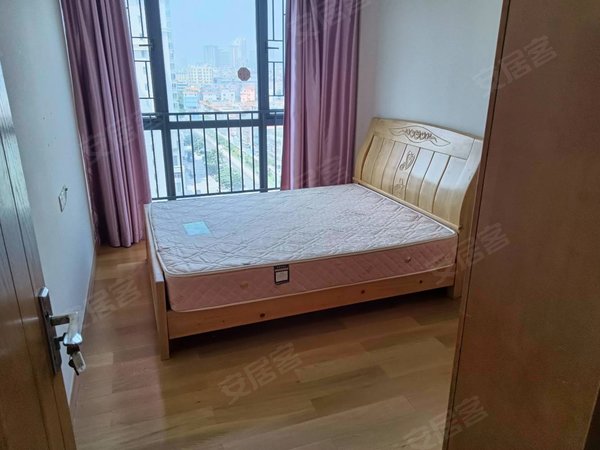 深圳龙岗横岗荣德雨辰公寓横岗荣德国际雨辰公寓精装两房 家私全齐