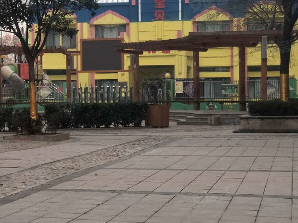 水榭花都 精装两室一厅一卫 家具家齐全 拎包入住,高陵租房-西安58