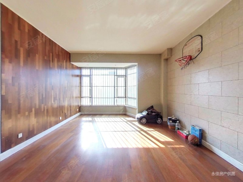 金正缔景城 9号楼 0102都卖 4车位2车库 有钥匙