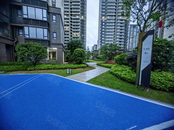南宁良庆良庆镇五象澜庭府臻苑五象新区 体育中心 澜庭府 三房两厅
