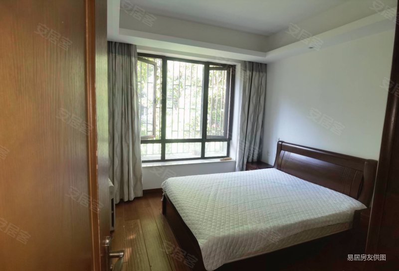 花园洋房四房 有产权车位 尼德兰一期 诚意出售钥匙看房