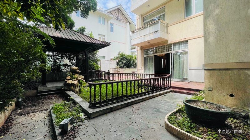 数量不多很少出售二沙岛宏城花园独栋别墅花园380方有心卖