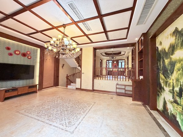 金华婺城湖海塘保集蓝郡(别墅)保集蓝郡别墅4层豪装自住会配家具实景更好看好谈出租房源真实图片