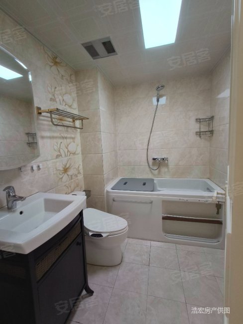 府东东区,中心位置,洋房,南北通透,宏润花园北区(龙口)二手房,85万,2