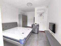 文山文山市州一中片区月付650!市中心炬隆万商汇 旁边单间带洗衣机热水器 衣柜出租房源真实图片