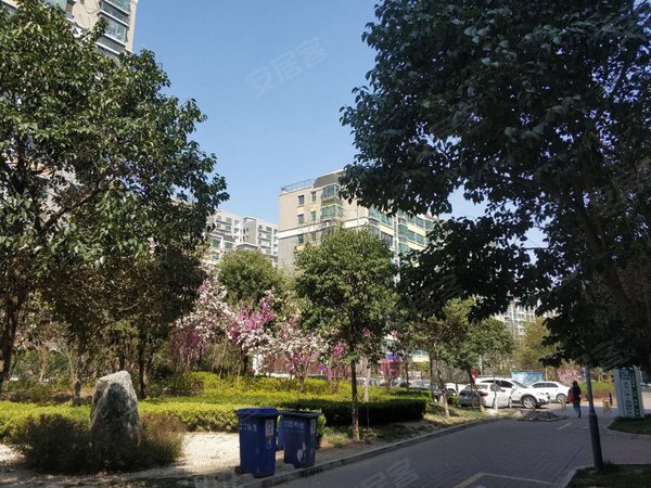 济宁小区 任城小区 吴泰闸路小区 冠亚星城实景图 1/ 30  &