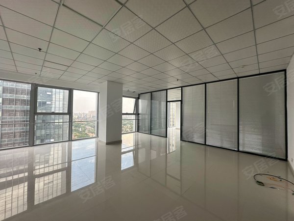 合力大厦,精装修带老板桌.南北通透看房方便