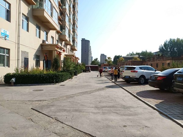 太原小区 娄烦小区 娄烦城区小区 丽泽苑d区实景图 1/ 10  &