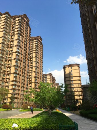 【多图】郑东新区 白沙东润城不限购 93万129平毛坯