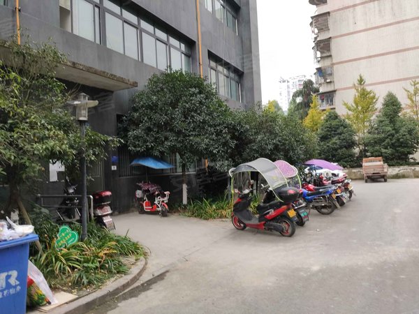 重庆小区 潼南小区 潼南城区小区 国防大厦实景图 1/ 8  