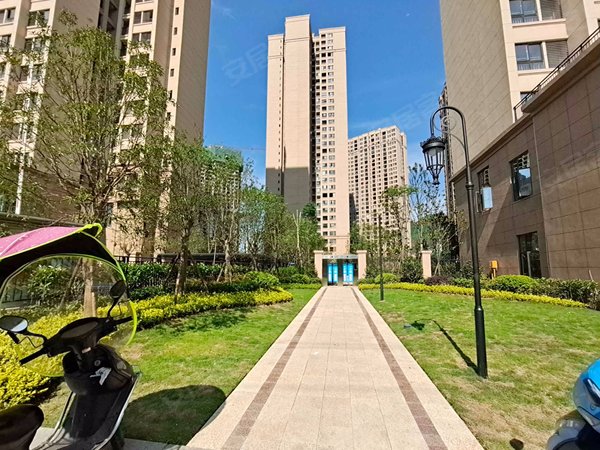 重庆小区 秀山小区 秀山城区小区 泽京凤凰城实景图 1/ 7  &