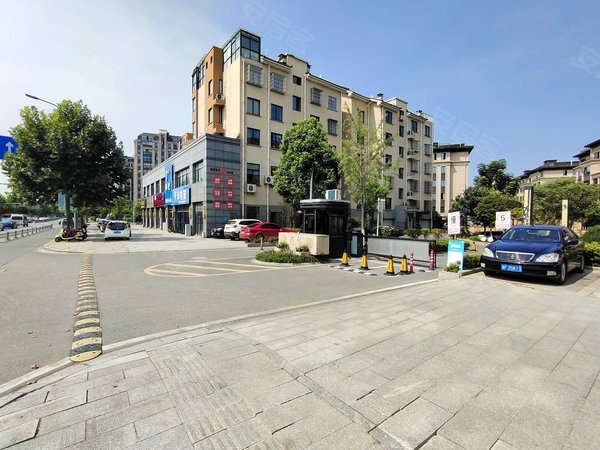 湖州小区 安吉县小区 递铺小区 阳光华苑实景图 1/ 13  