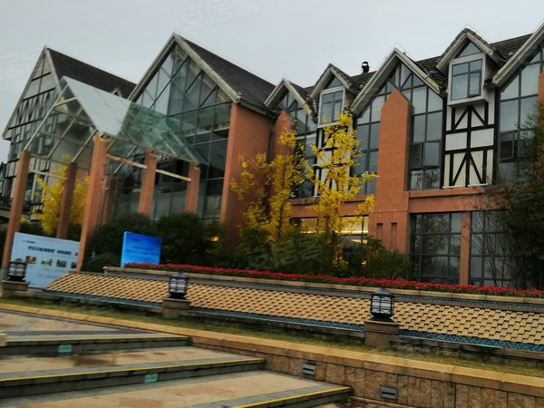 南昌小区 湾里小区 幸福小区 保利半山国际 实景图 1/ 3  &