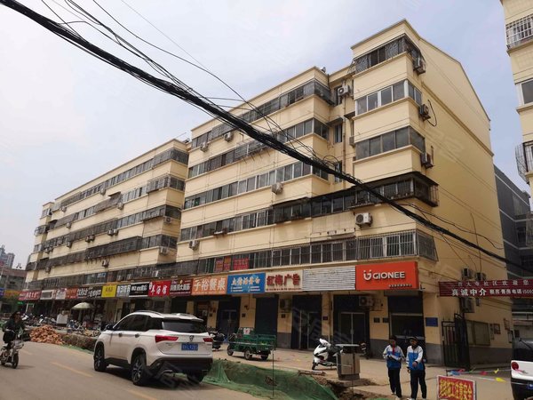 济宁小区 任城小区 南池公园小区 太白小区实景图 1/ 10  &