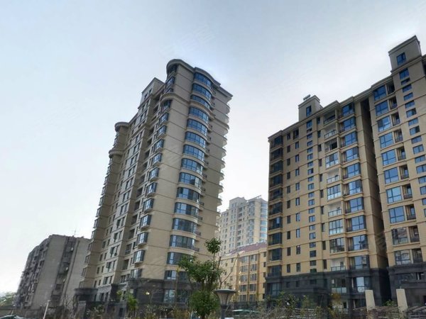 连云港小区 海州小区 苏宁广场小区 枫林湾 实景图 1/ 18  &