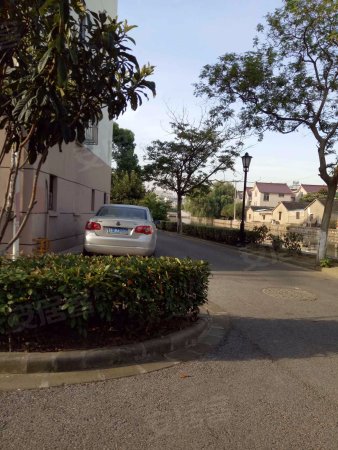 漕泾新村 中小学名额有 位置好 出行便利 有钥匙随时看房