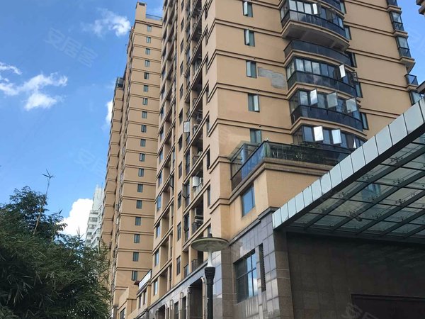 富宸江滨18号公馆