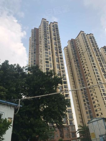 瑞景花园 3房简装 可过户 要求全款 86平50万