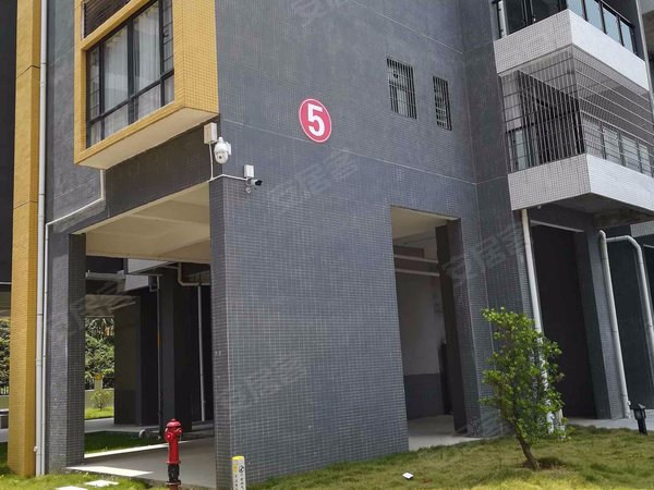 茂名小区 高州小区 东方大道小区 古郡华府 实景图 1/ 30  &