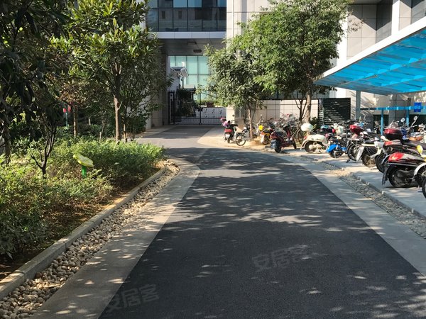 武汉小区 武昌小区 小东门小区 海山金谷天城 实景图 1/ 16 