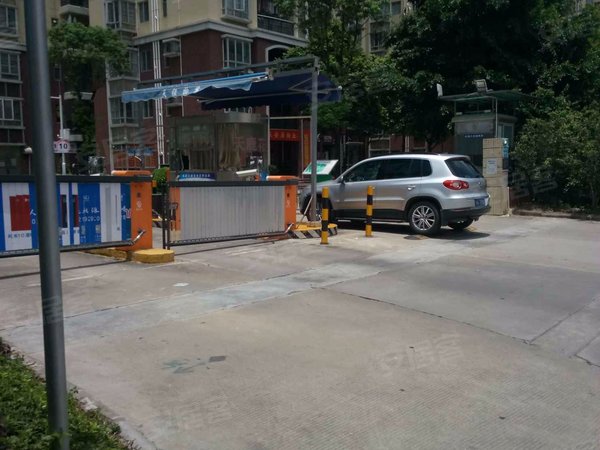 广州小区 黄埔小区 科学城小区 天鹿花园 实景图 1/ 14  