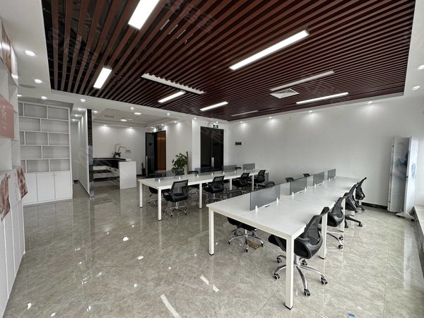 【多图】新凯广场.业主优惠价格出租面积228平.租金46元.46元.