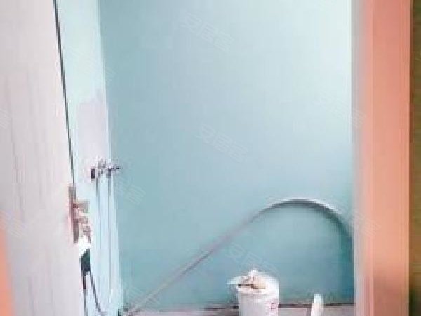 英华达,英业达门口厂车,地铁800米,地中海装修