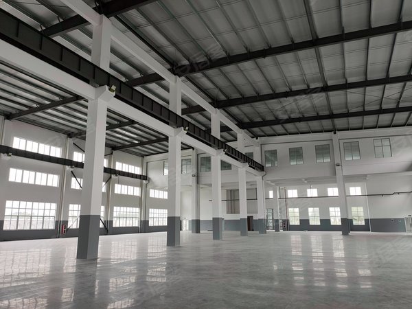 出售慈东工业区全新重工厂房占地32亩，建筑13000平单层。
