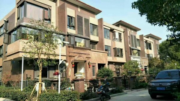 华夏世纪锦园特价联排别墅 赠送花园 现房出售-成敏店铺-无锡安居客