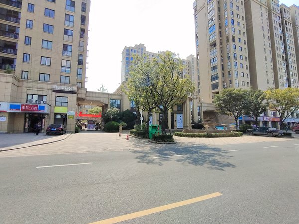 衢州小区 龙游小区 龙游城区小区 华都首府实景图 1/ 19  &