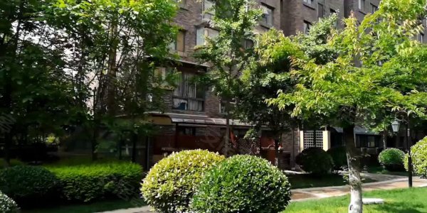 华远海蓝城(一期)楼栋外景视频,小区路况配套设施视频-西安安居客