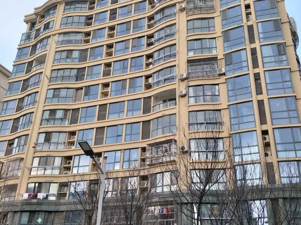 连云港小区 海州小区 苏宁广场小区 枫林湾实景图 1/ 18  &