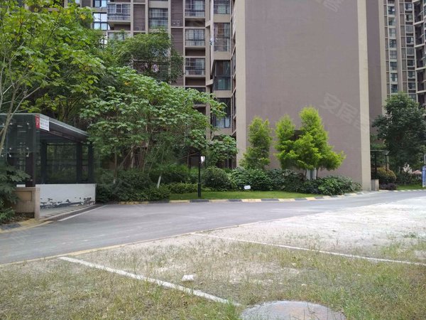 成都小区 新都小区 新都老城小区 桂湖名城 实景图 1/ 13  &