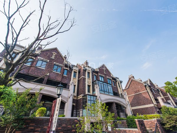 同济大学附近 西上海御庭 联排别墅