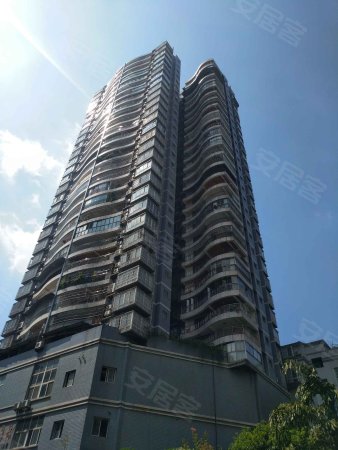 单价五千多的新区楼盘 虹都景苑大三室 诚心出售二手房产